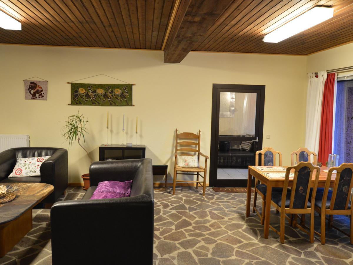 Apartment In The District Of Мандершайд Екстериор снимка
